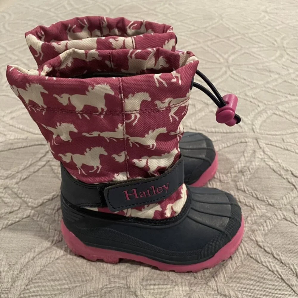 Hatley Sz 7 Pink Horse Print Snow Boots